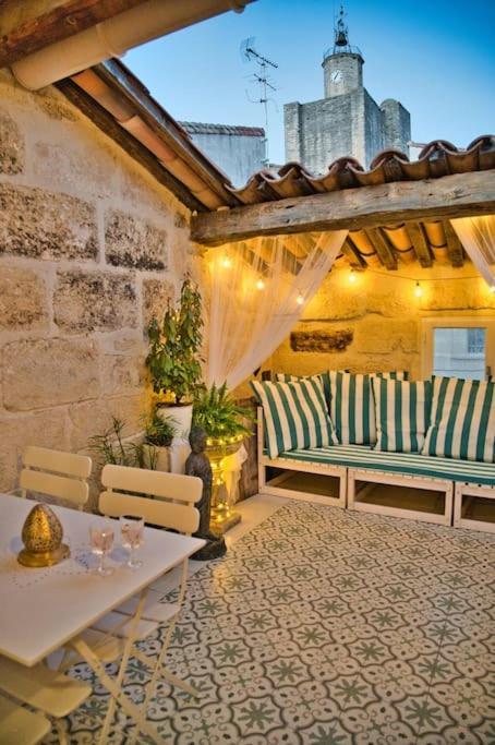Appartement-Terrasse Centre Historique Uzes Exterior photo